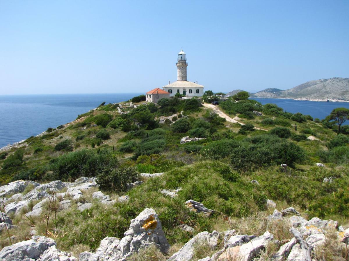 Apartments Luza Lastovo Esterno foto